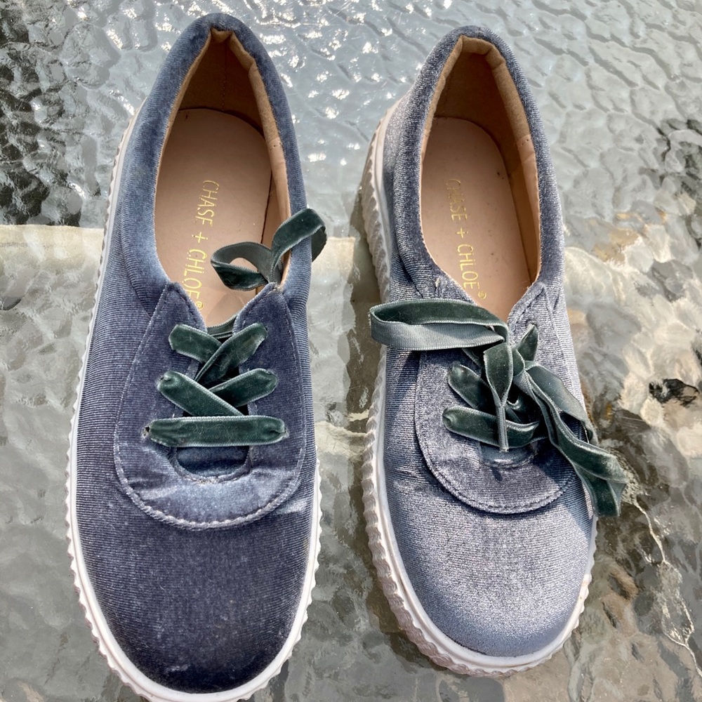 Blue velvet platform sneakers